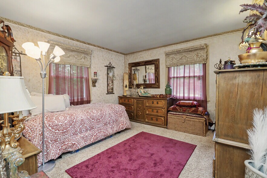 More Photos Of 524 State Route 314 N, Ontario Specialty For Sale