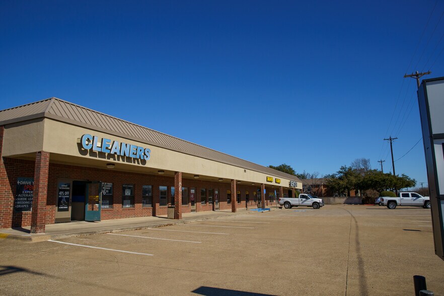 More Photos Of 1711 E Frankford Rd, Carrollton Unknown For Lease