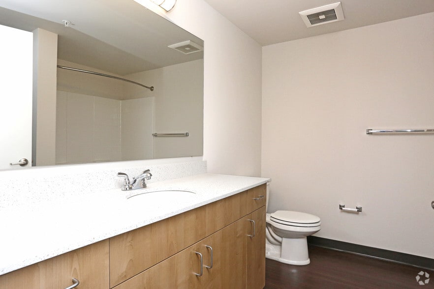 More Photos Of 13280 Linden Ave N, Seattle Apartments For Lease