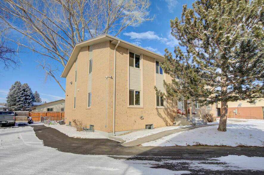 More Photos Of 1331 Merl Pl, Longmont Apartments For Sale
