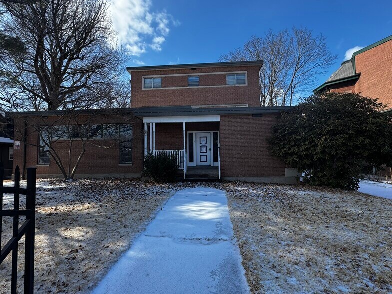 Primary Photo Of 11 Charter Oak Pl, Hartford Multifamily For Sale