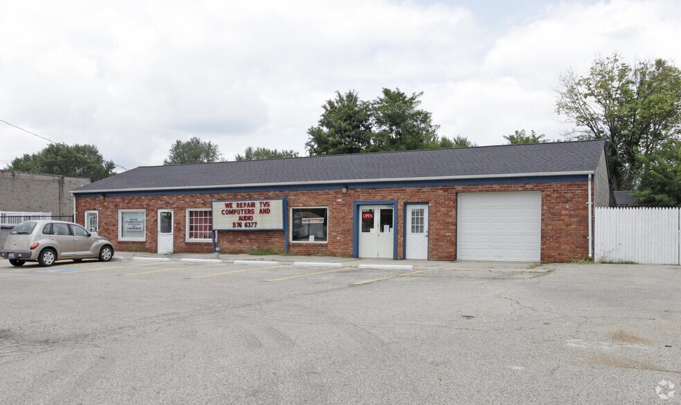 More Photos Of 1368 State Route 131, Milford Freestanding For Sale