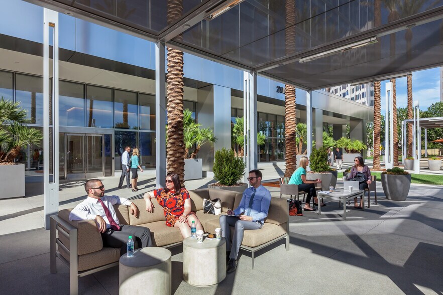 More Photos Of 200 Spectrum Center Dr, Irvine Office For Lease