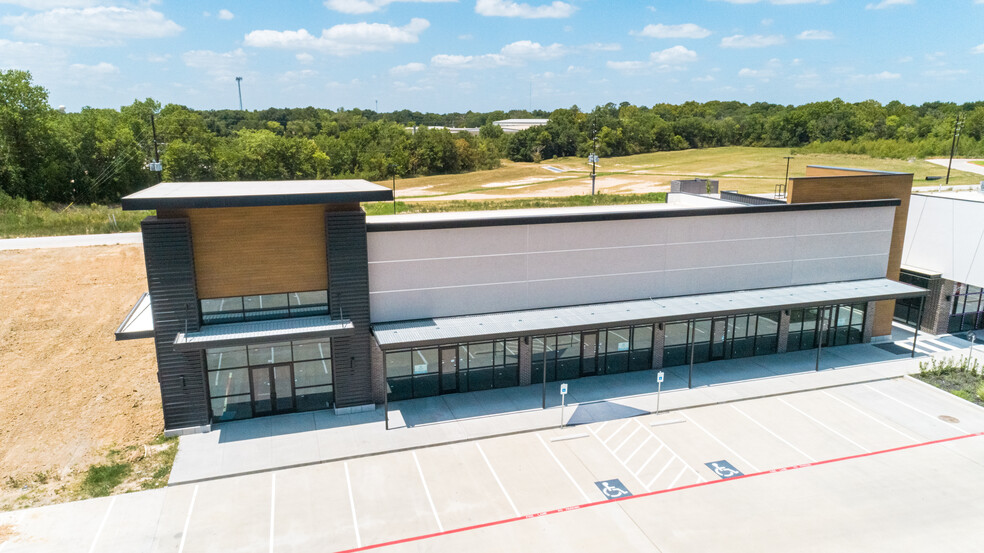 More Photos Of 12647 Tomball Pky, Houston General Retail For Lease
