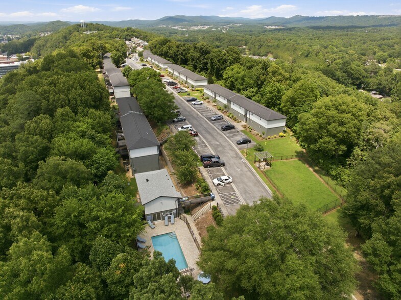 More Photos Of 403 3rd St NE, Alabaster Apartments For Sale