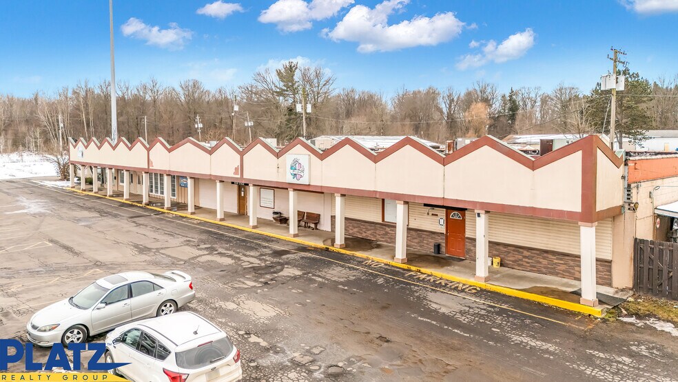 More Photos Of 1716-1728 S Raccoon Rd, Austintown Freestanding For Sale