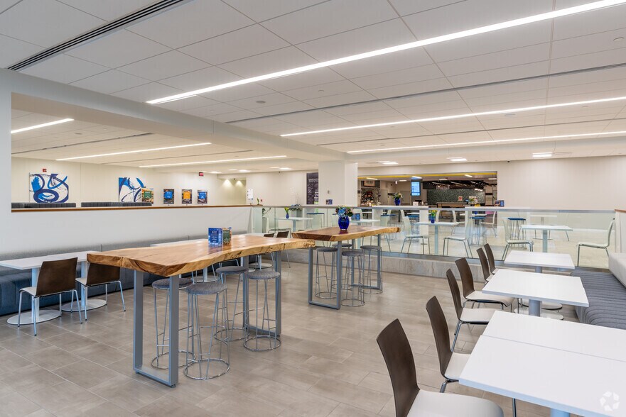 More Photos Of 1950 Innovation Way, Libertyville Office For Lease