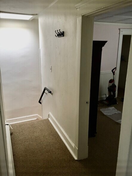 More Photos Of 58 Broadway, Greenlawn Medical For Lease