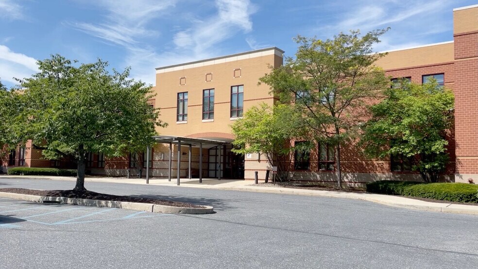 Primary Photo Of 5325 Northgate Dr, Bethlehem Medical For Lease