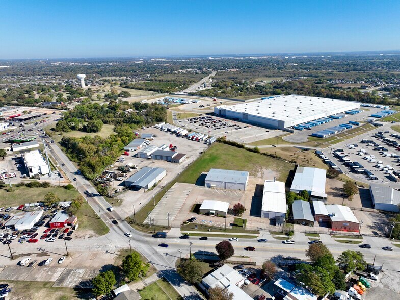 More Photos Of 12709 Eastgate Dr, Balch Springs Industrial For Lease