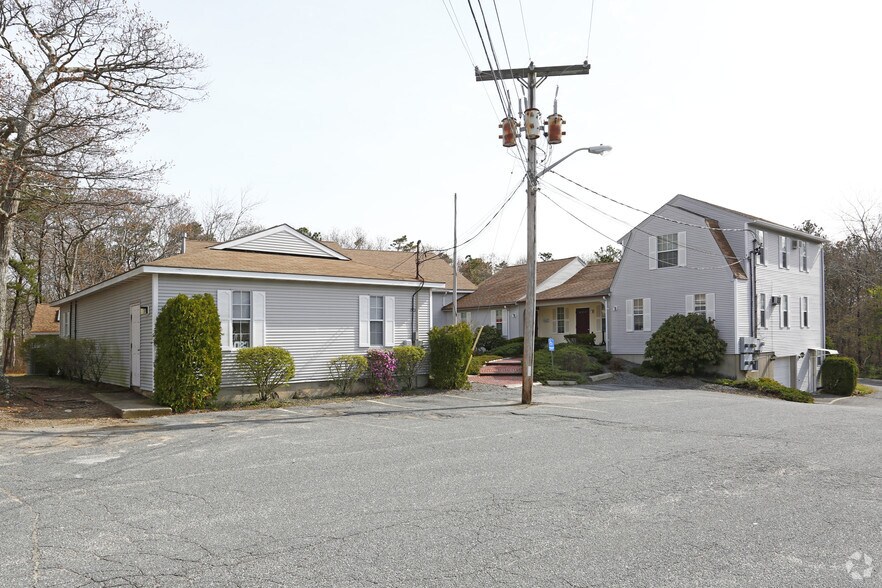 More Photos Of 116 Route 3A Rd, Sagamore Beach Office For Sale