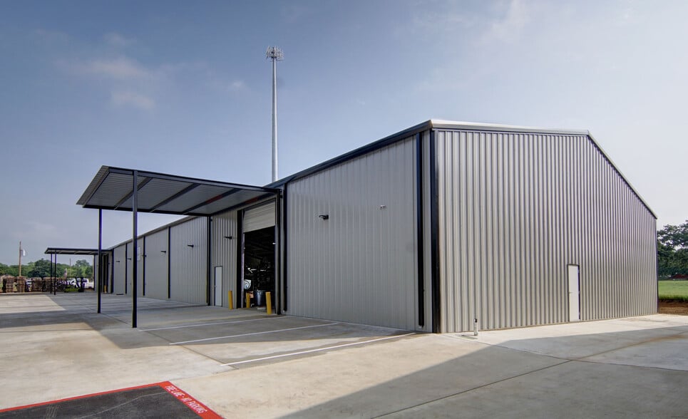 More Photos Of 4300 Burleson Retta Rd, Burleson Industrial For Lease