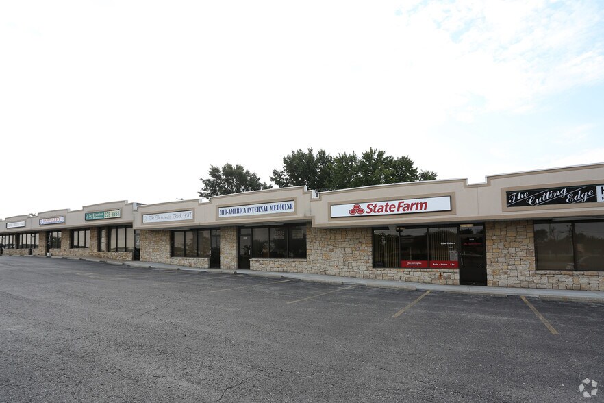 More Photos Of 1200-1216 SW East US-40 Hwy, Blue Springs Medical For Sale