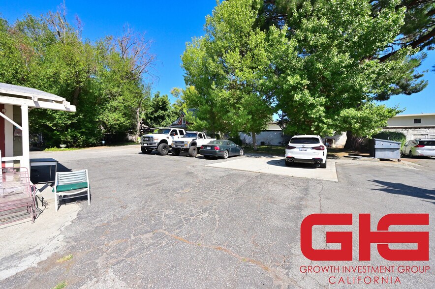 More Photos Of 536 N Madison Ave, Pasadena Apartments For Sale