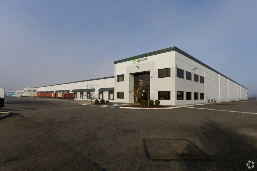 More Photos Of 2511 70th Ave E, Fife Warehouse For Lease