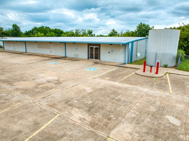 More Photos Of 14818 S Peebly Rd, Newalla Religious Facility For Sale