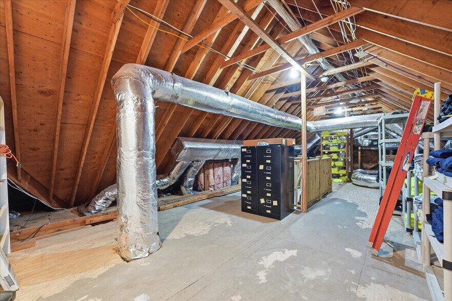More Photos Of 96 Freneau Ave, Matawan Office For Sale