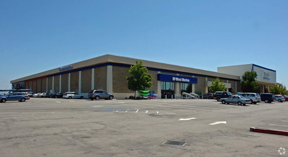 More Photos Of 1119 Industrial Rd, San Carlos General Retail For Lease