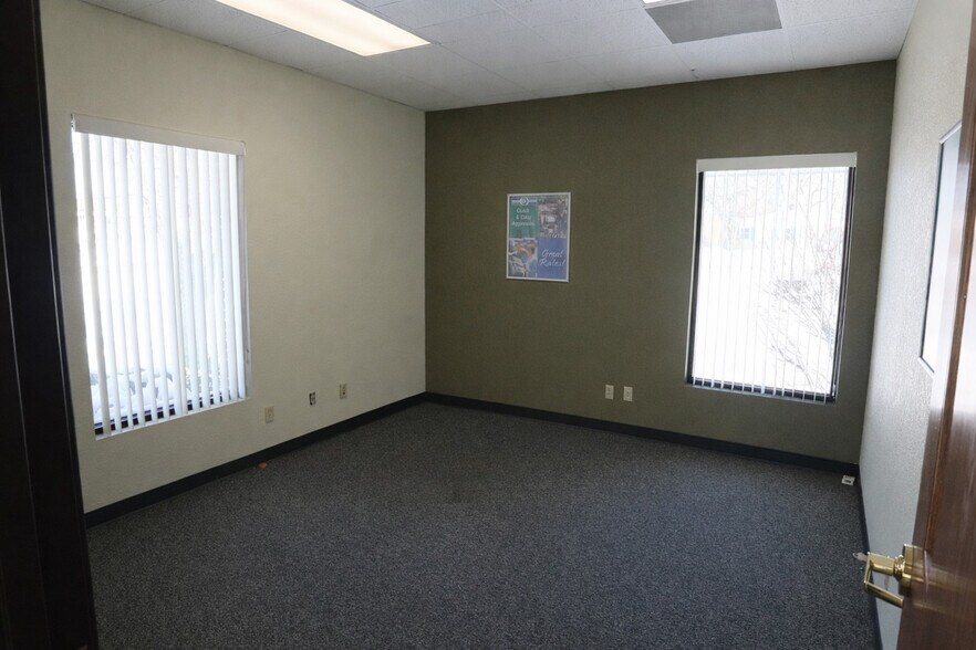 More Photos Of 3425 Hobson Rd, Fort Wayne Storefront Retail Office For Sale