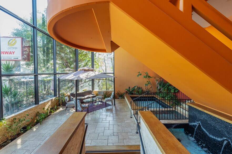 More Photos Of 1415 N Cahuenga Blvd, Los Angeles Loft Creative Space For Sale