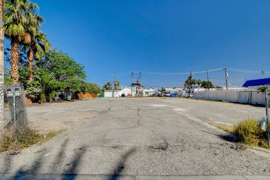 More Photos Of 615 S Las Vegas Blvd, Las Vegas Land For Sale