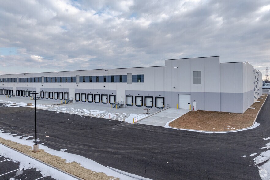 More Photos Of 650 Federal Blvd, Carteret Unknown For Lease