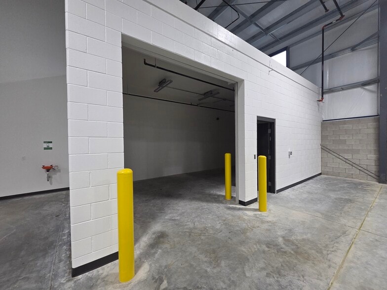 More Photos Of 445 N Sheridan, South Bend Manufacturing For Sale