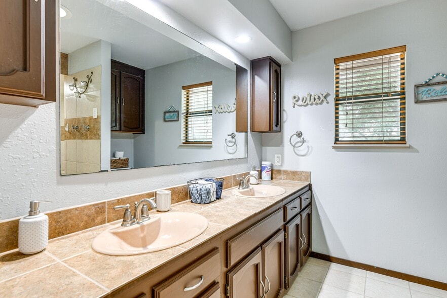 More Photos Of 1524 16th St, Rockport Manufactured Housing Mobile Home Park For Sale