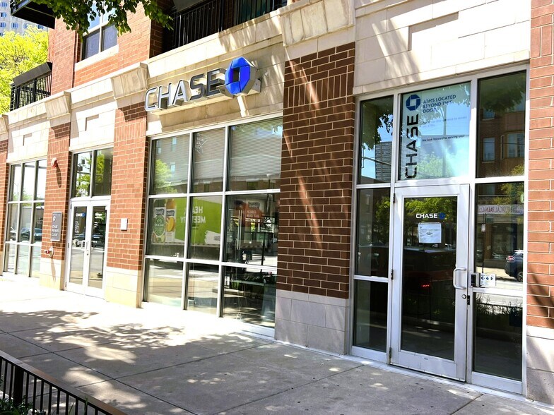 More Photos Of 1900 S State St, Chicago Apartments For Lease