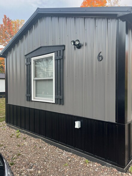 Primary Photo Of 20 McCarthy Rd, Brushton Apartments For Sale