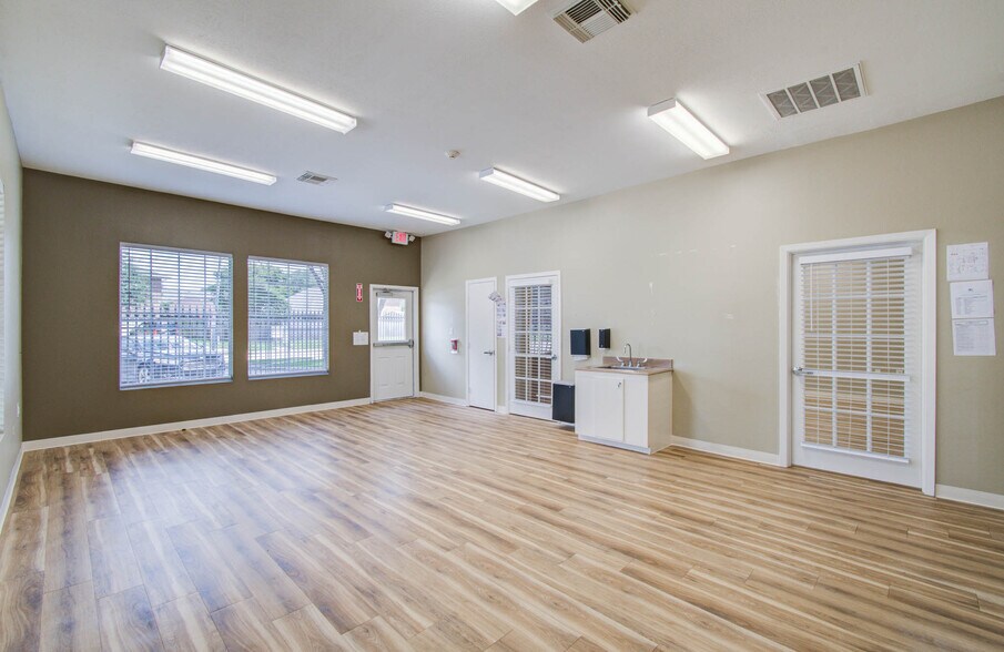 More Photos Of 19647 River Bottom Rd, Katy Daycare Center For Sale