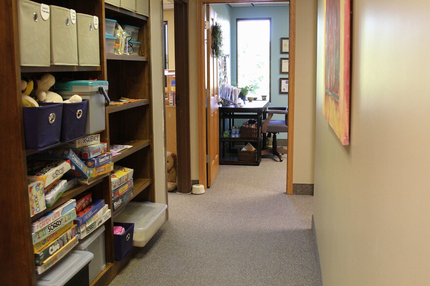More Photos Of 1652 Greenview Dr SW, Rochester Office For Lease