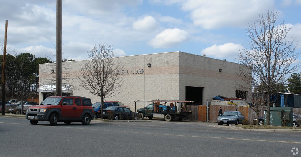 More Photos Of 225 Pine Aire Dr, Bay Shore Warehouse For Sale