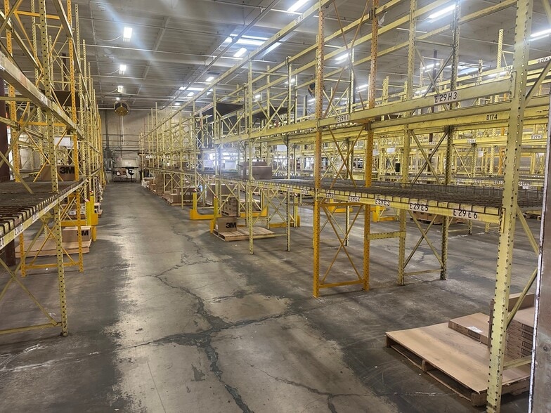 More Photos Of 4443 Malaai St, Honolulu Warehouse For Sale