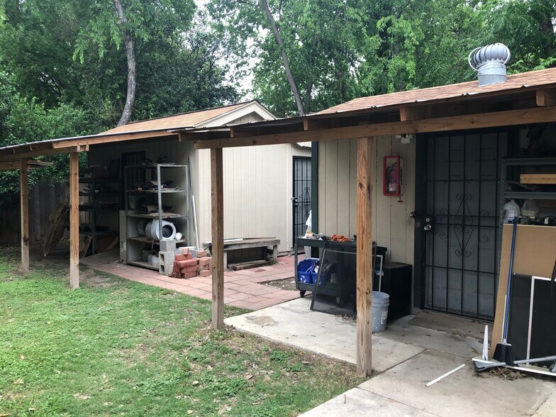 More Photos Of 811 Darby Blvd, San Antonio Apartments For Sale