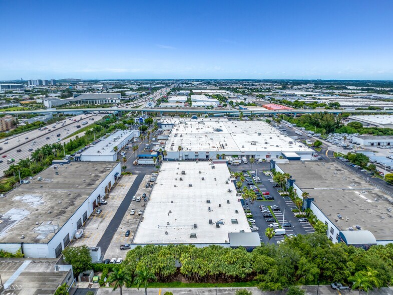 More Photos Of 7620 NW 25th St, Miami Distribution For Sale