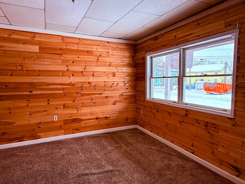 More Photos Of 6 Church St, Nassau Apartments For Sale