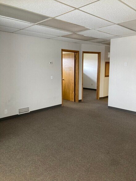 More Photos Of 2620 Yonkers St, Plainview Medical For Sale