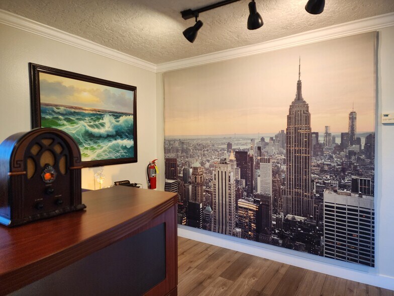 More Photos Of 530 S 9th St, Las Vegas Coworking Space