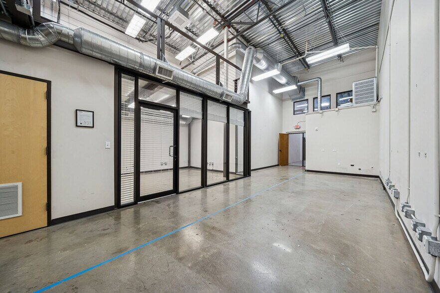 More Photos Of 111 Cooperative Way, Georgetown Flex For Lease