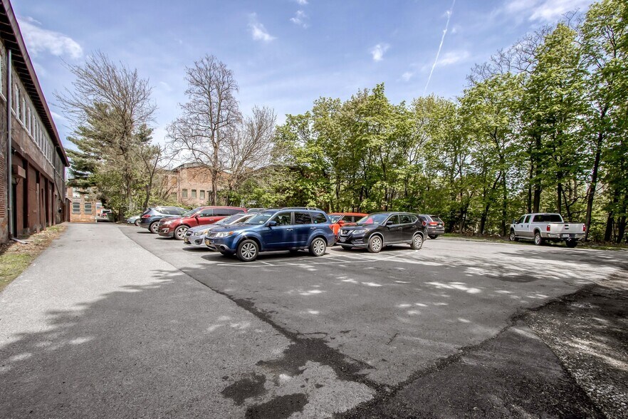 More Photos Of 24 Johnes St, Newburgh Light Manufacturing For Lease