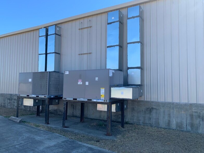 More Photos Of 515 Marshall St, Cameron Freestanding For Sale