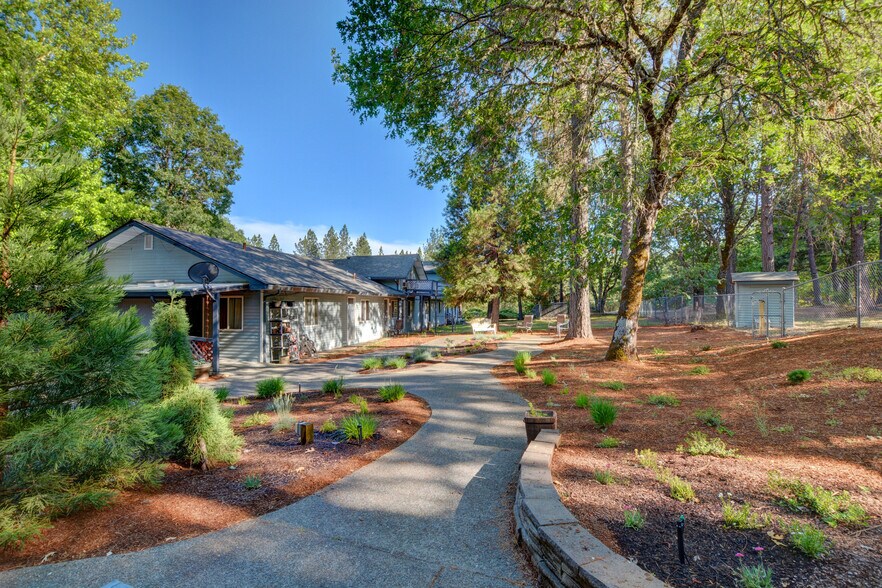 More Photos Of 625 Barbara Drive, Grants Pass Assisted Living For Sale