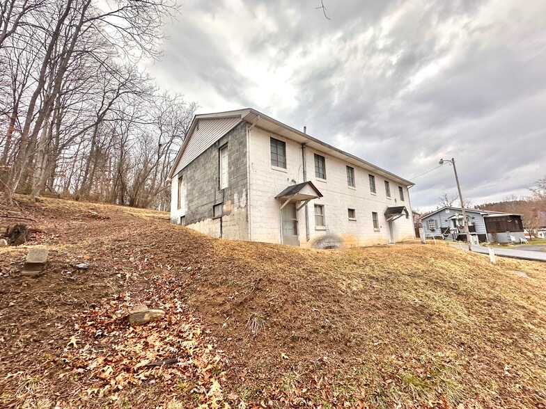 More Photos Of 105 Smith St, Beckley Religious Facility For Sale
