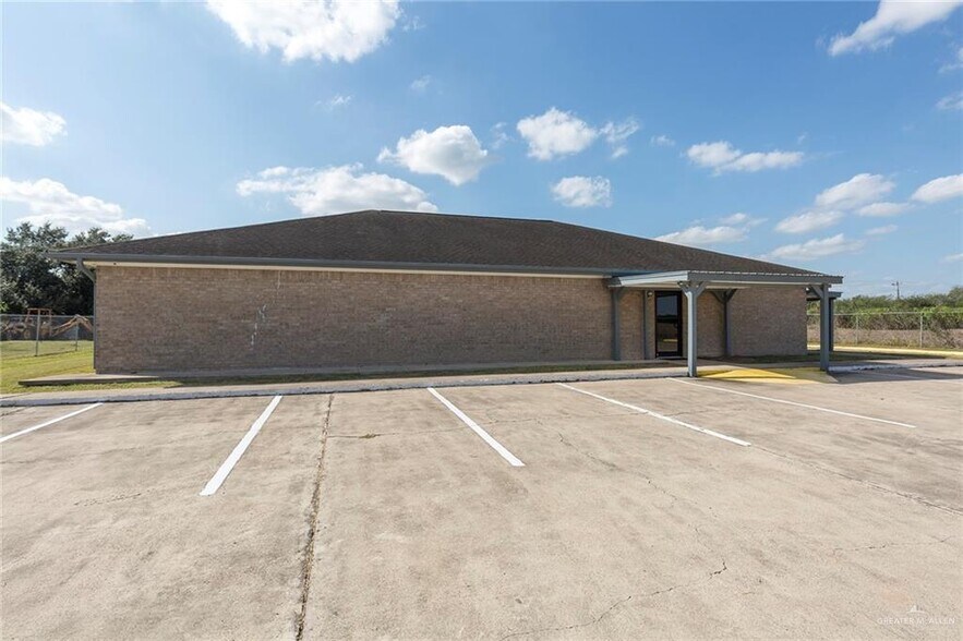 More Photos Of 5446 N FM 493, Donna Office For Sale