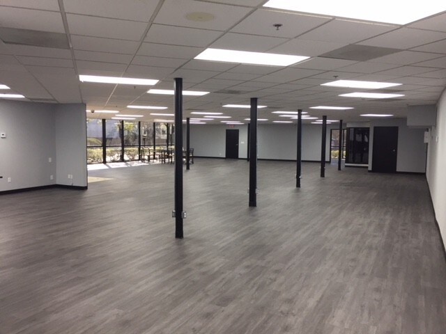 More Photos Of 9225 Brown Deer Rd, San Diego Warehouse For Sale