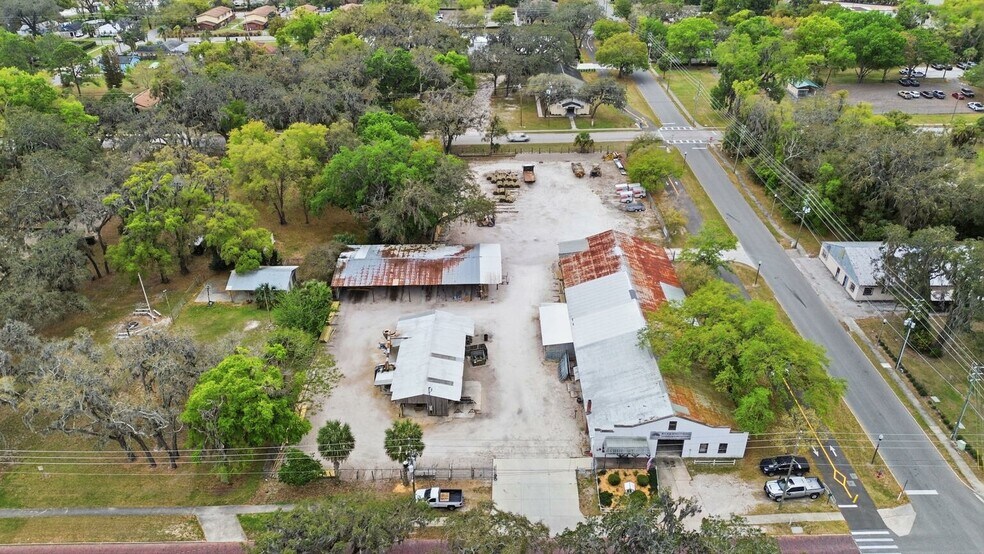 More Photos Of 210 E 5th St, Apopka Industrial For Sale