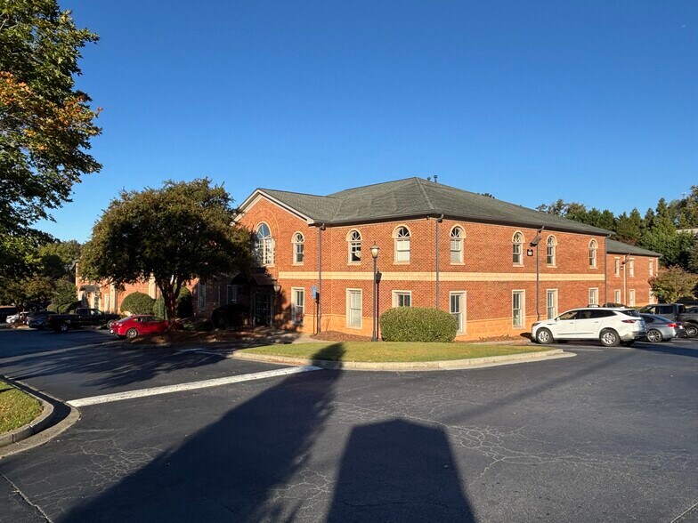 More Photos Of 4080 McGinnis Ferry Rd, Alpharetta Office For Sale