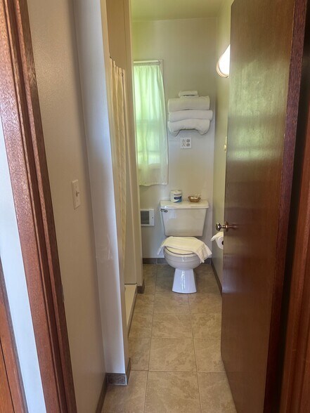 More Photos Of 6676 State Route 20, Anacortes Hotel For Sale