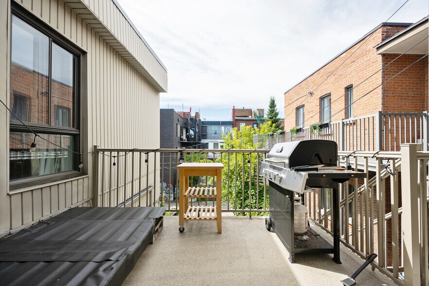 More Photos Of 4320-4324 St Saint-Denis, Montréal Multifamily For Sale